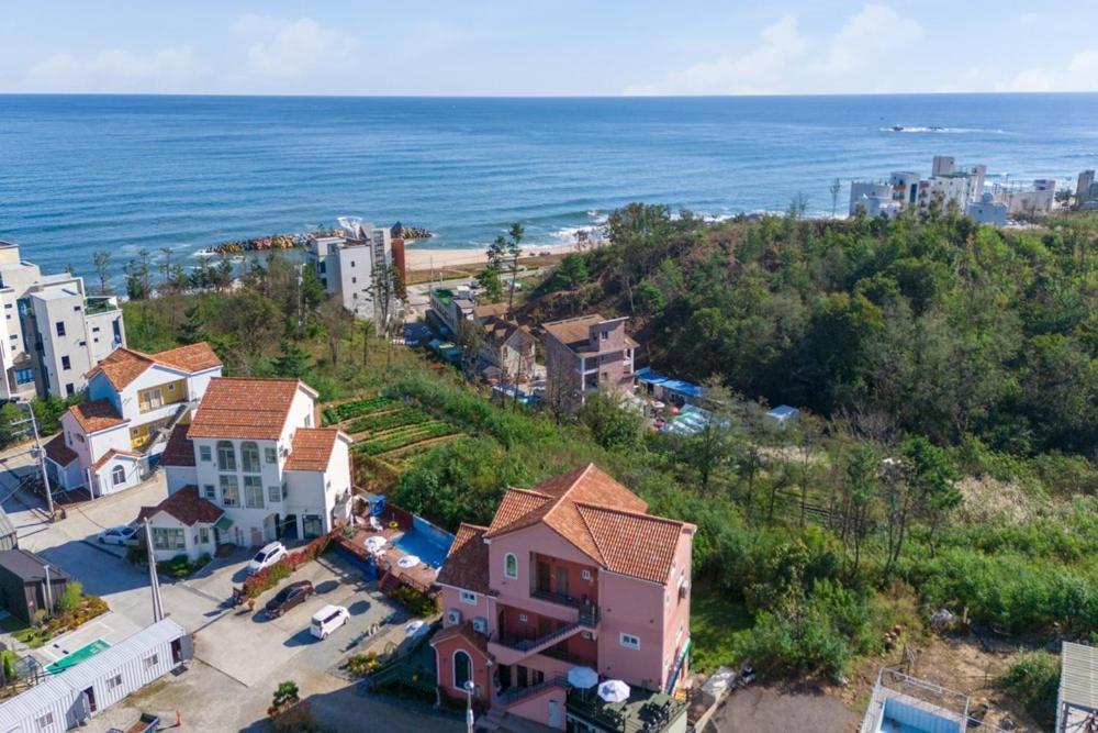 Gangneung Mirabell Spa Pension Εξωτερικό φωτογραφία