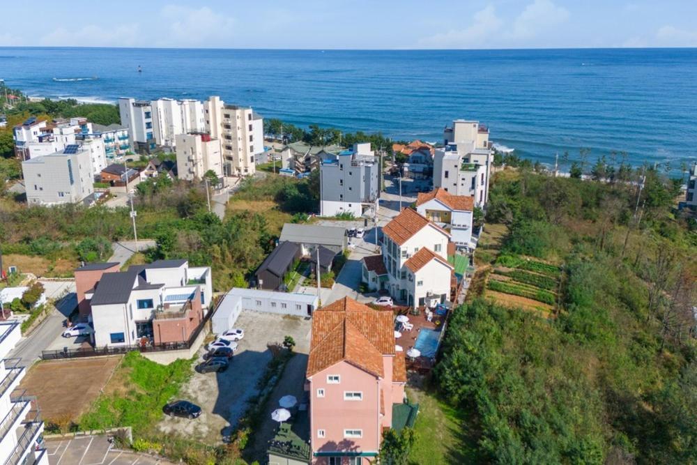 Gangneung Mirabell Spa Pension Εξωτερικό φωτογραφία